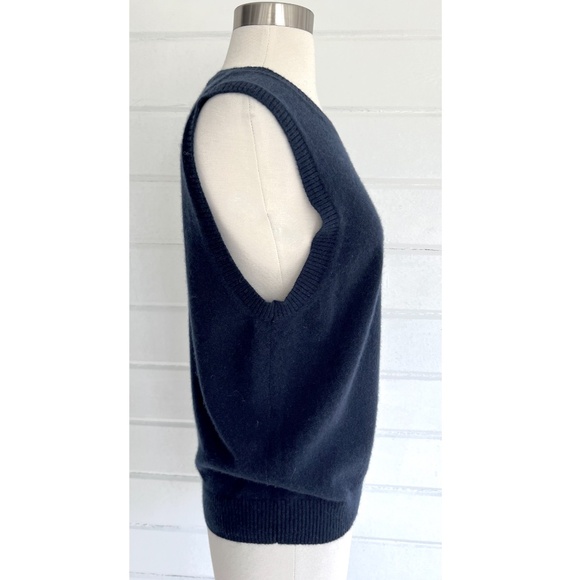 J. CREW 100% Cashmere Sleeveless Crewneck Sweater Vest in Navy - L - Picture 2 of 8
